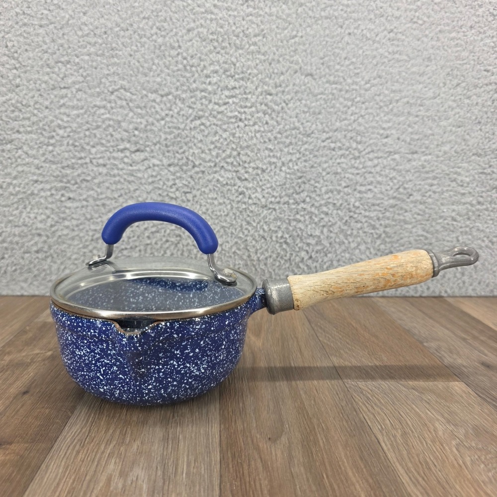 Vintage LL Bean Blue Speckled Cast Iron Saucepan Pot with Lid Pour Spout Wood